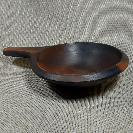 Tail Pot - Long Handle - Big, H2.5' W9'